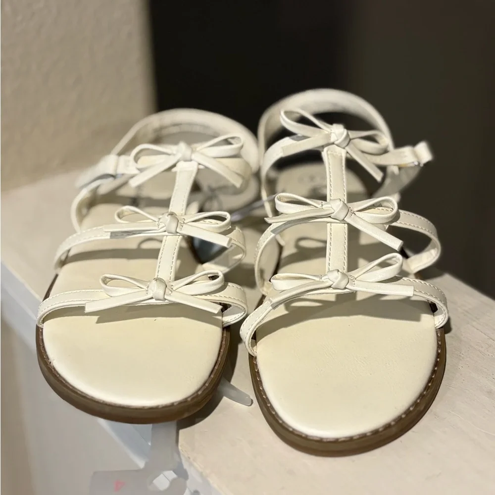 Kids' Aria Bow Sandals Cream - Cat & Jack - Girl Multiple Youth Sizes